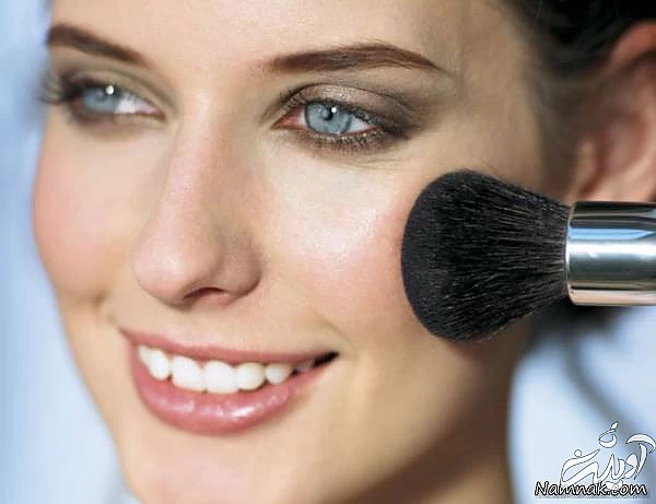 آموزش رژگونه زدن